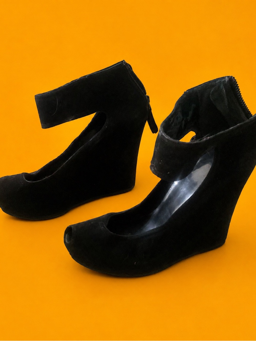 Vintage Nine West Black Suede Peep-Toe Platforms SIZE 10 90s and Y2K Vibes 🖤
